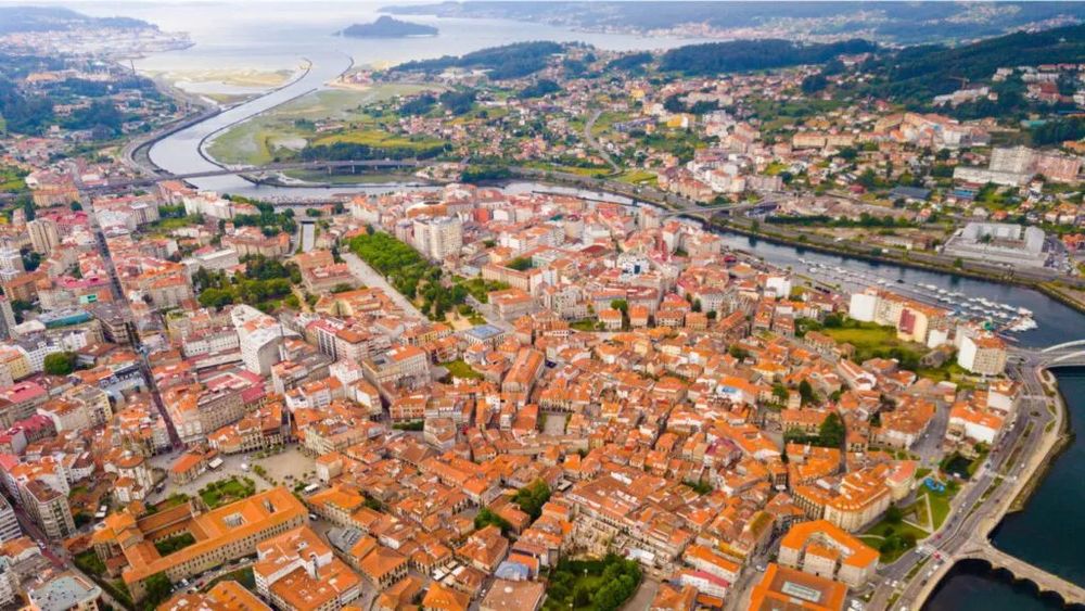 Pic of Pontevedra from the air.