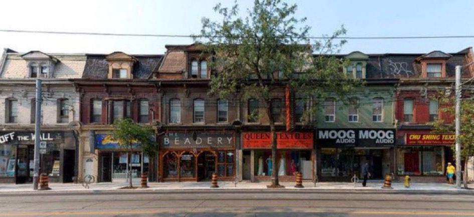Toronto shopping street