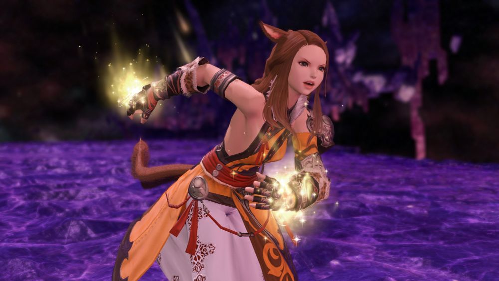 Elly in monk garb charging ahead in Amaurot