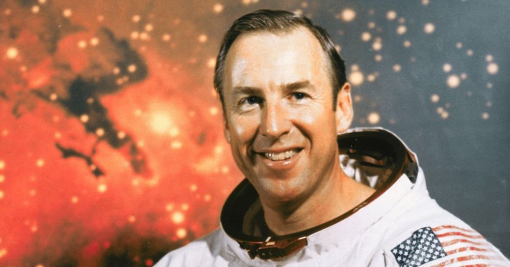Astronaut Jim Lovell has died, NASA announced.