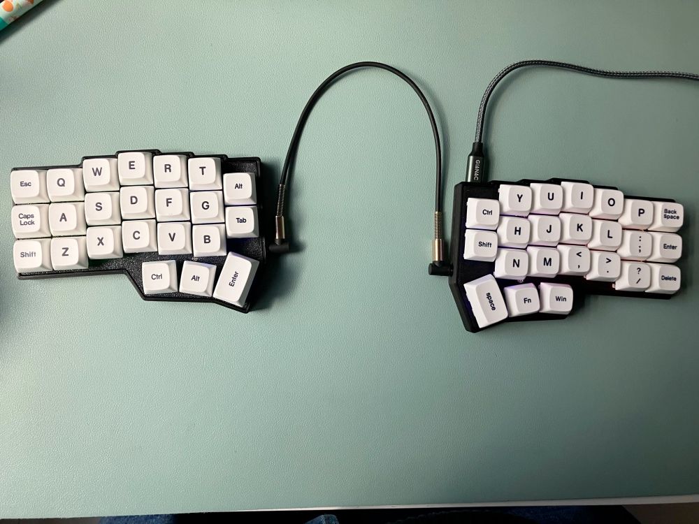 Teclado Corne montado