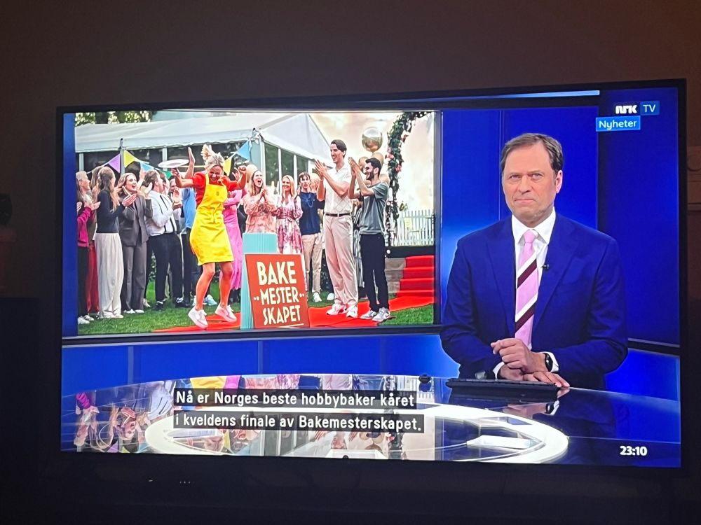 Nyhetsinnslag på NRK om at Norges beste hobbybøker er kåret i kveldens finale av Bakemesterskapet