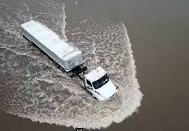 Swiming truck