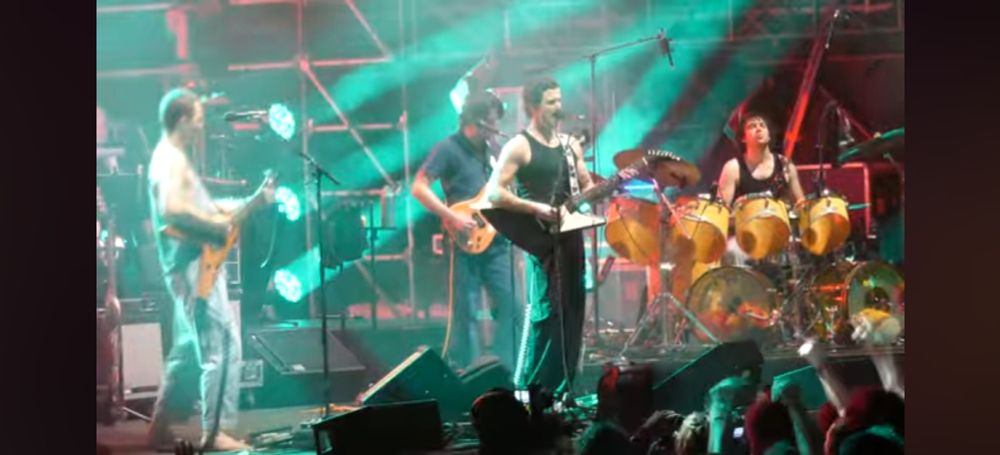 KGLW performing Mars for the Rich. after the line "mars for the privileged," he shouts "fuck Elon Musk" instead of "earth for the poor"