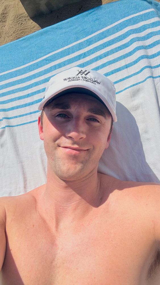 gay boy living his best life!! 