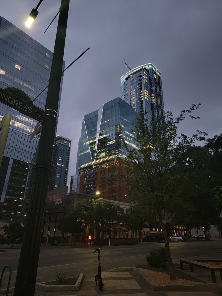 A picture of downtown Austin in the evening