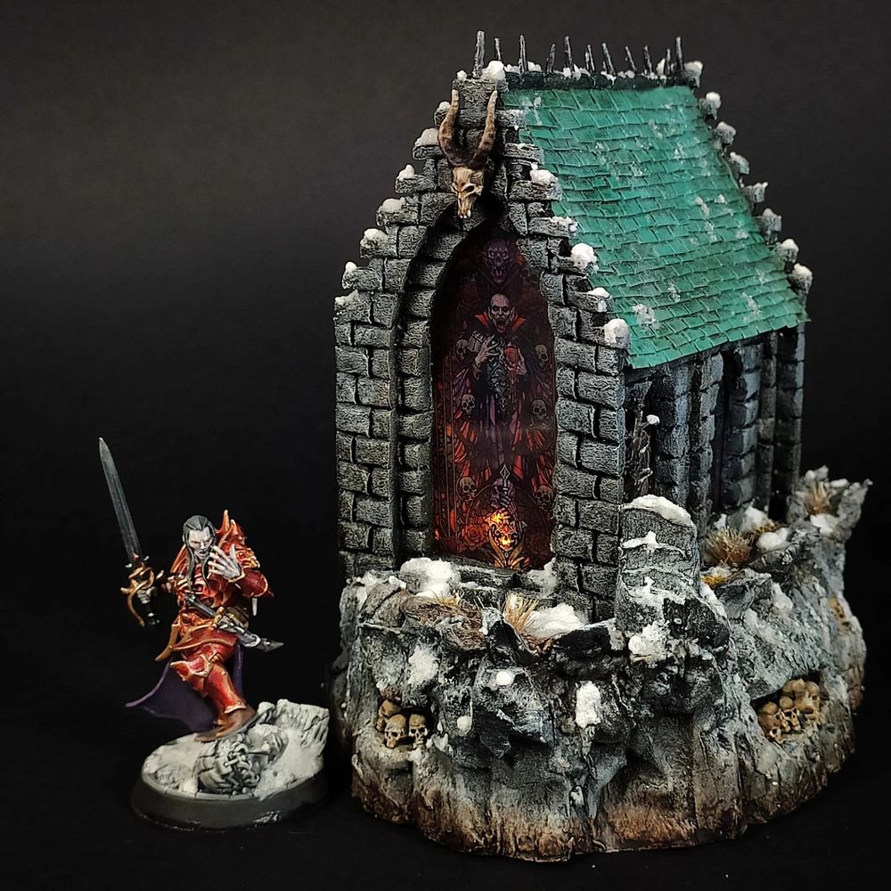 Custom cursed sepulchre, (with Prince Duvalle miniature for scale).