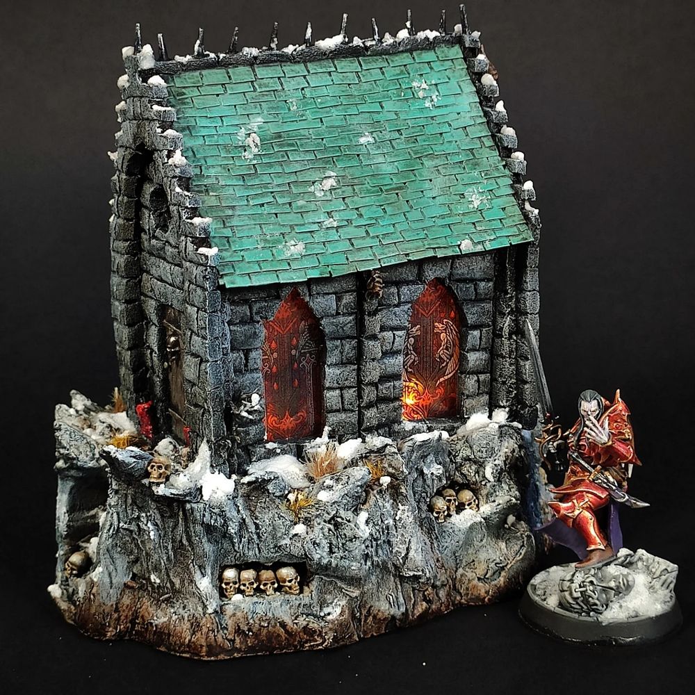 Custom cursed sepulchre, (with Prince Duvalle miniature for scale).