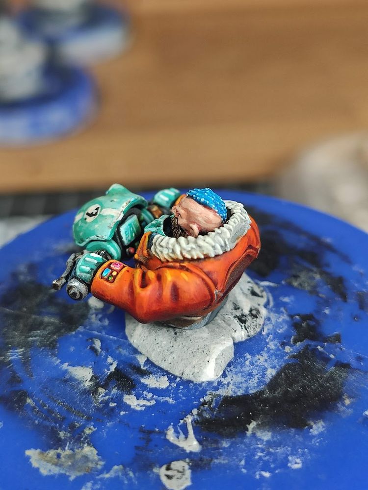 Leagues of Votann driver for a Kaprikus Carrier. 