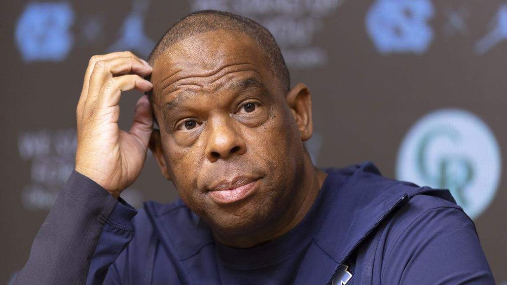 Hubert Davis knows the expectations at North Carolina. Entering a make-or-break season, meeting them has to be the norm, not the exception.