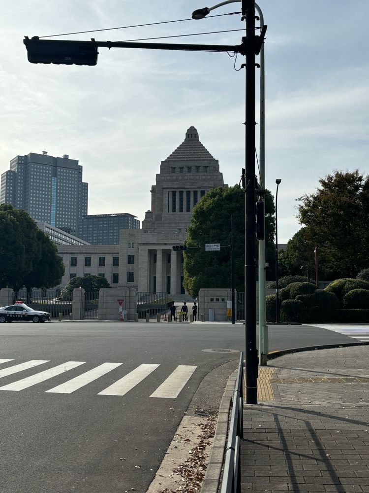 国会議事堂にも寄ってみた〜