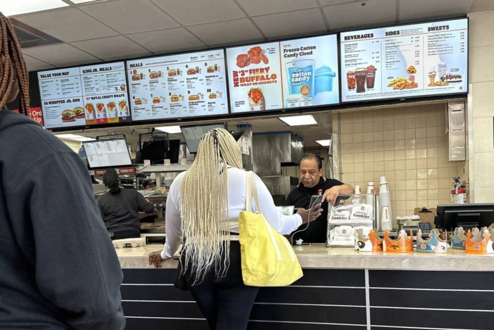 California’s $20 Fast Food Minimum Wage Sees No Job Loss, Slight Price Hikes | KQED