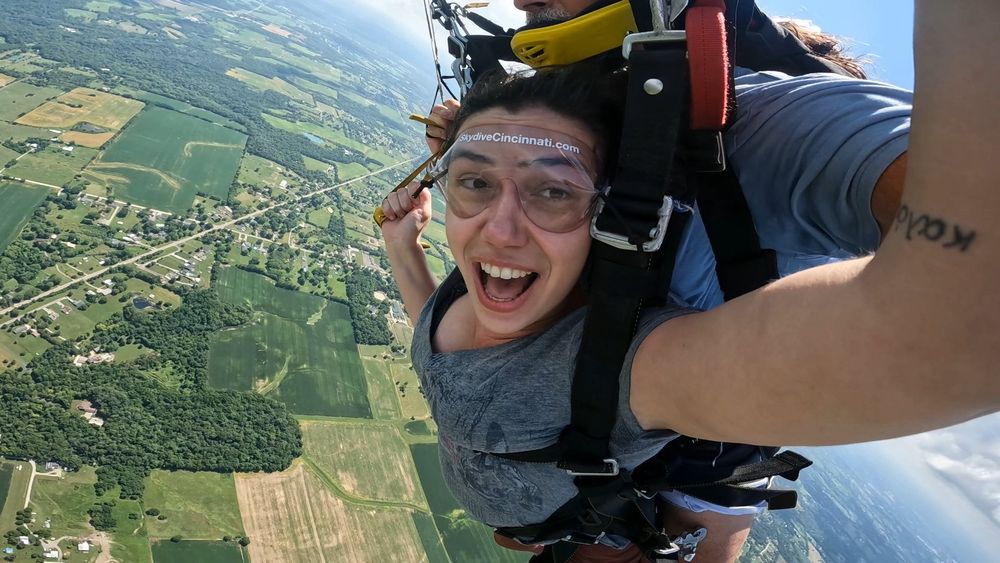 I’m skydiving!!!