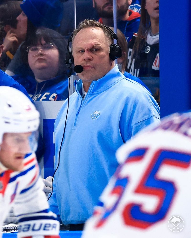 Rayzor with a sick scar