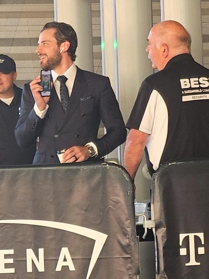 Seguin proving his identity