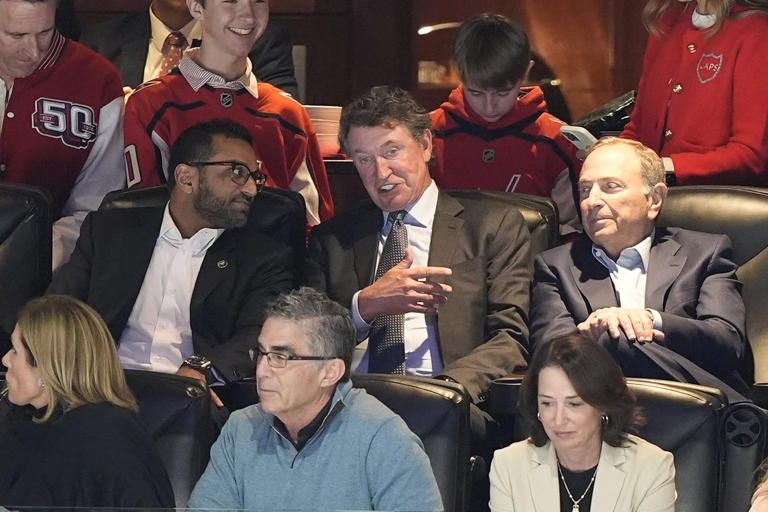 Gretzky between Patel and Bettman