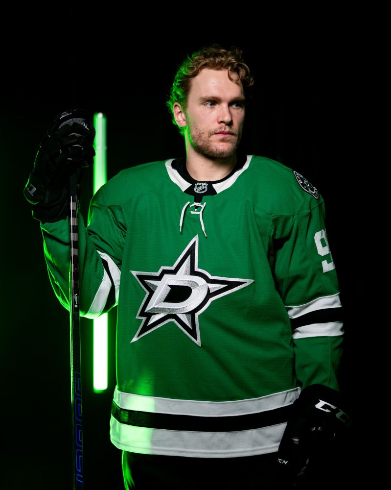 Mikko in Victory green