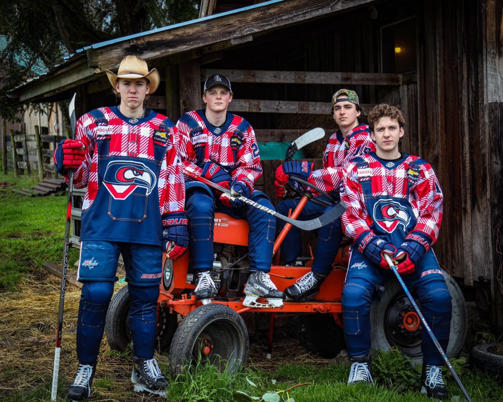 Cowichan Capitals uniforms