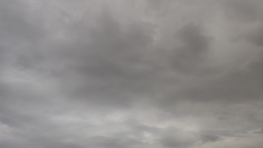 曇り空