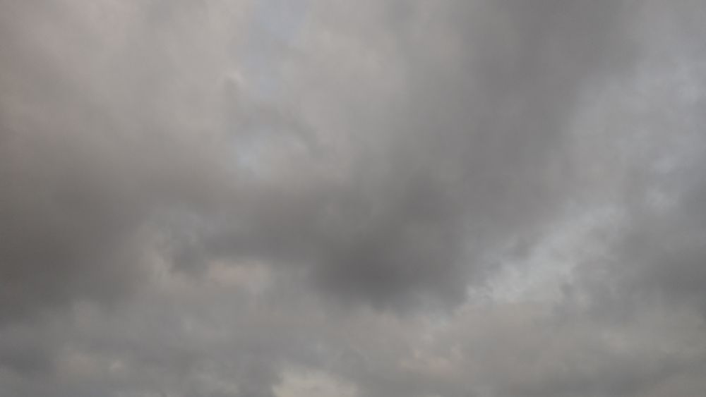 曇り空