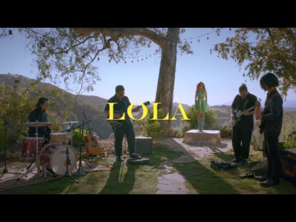 Samica - Lola (Live Performance)