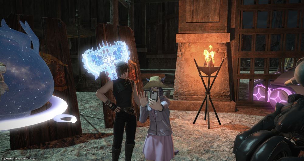 my WoL taking a selfie with Nonohiko in PVP