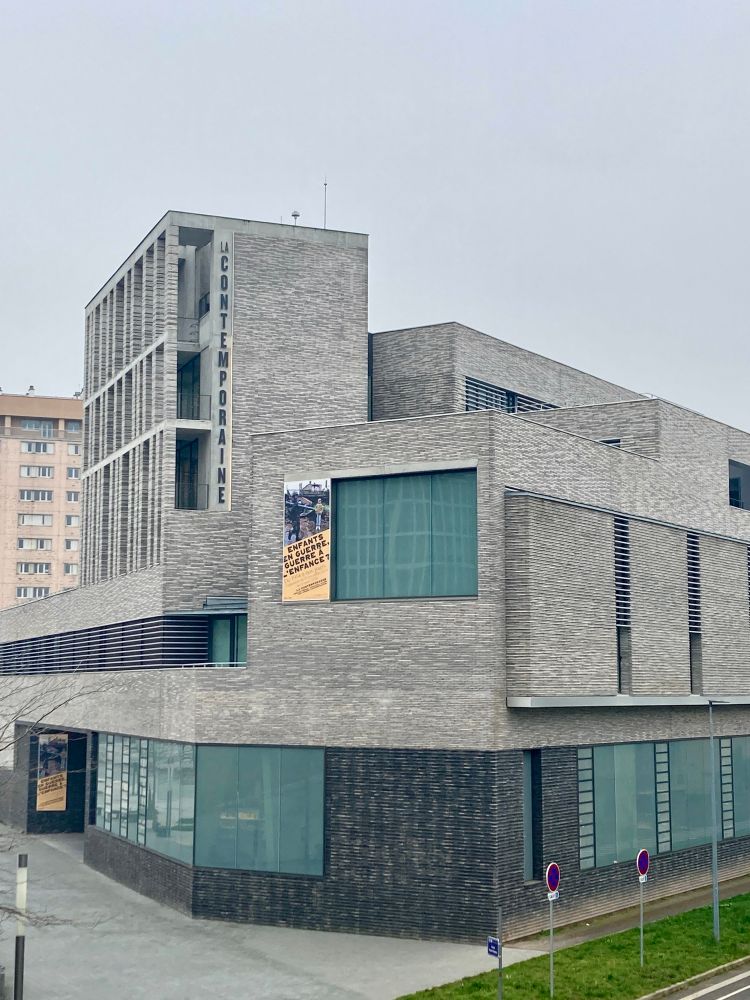 Photo de la bibliothèque la contemporaine 