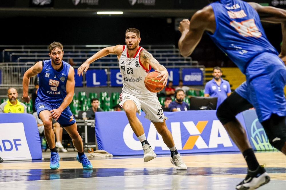 Próximo da estreia do NBB, Flamengo termina em terceiro lugar no torneio em Brasília