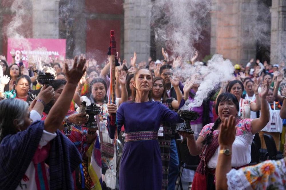 Claudia Sheinbaum, President of Mexico. An iconic photo of a great leader for our time. 