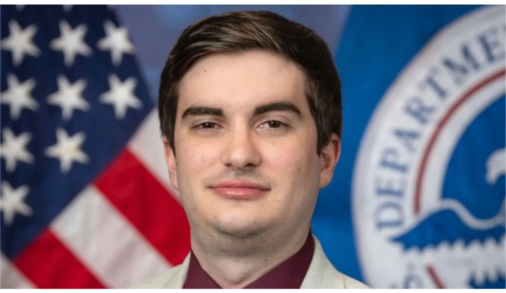 DHS speech writer Eric Lendrum, the king of no bitches. 