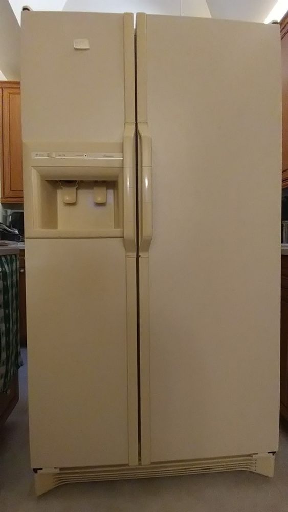 Amana refrigerator in almond. 
