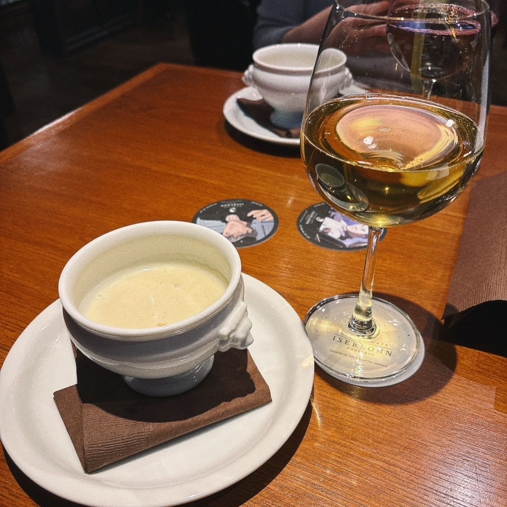 栗のポタージュ

ミュラーのシングル白ワイン（ノンアルなのでワイングラスに入ってるけど白ぶどうジュース）