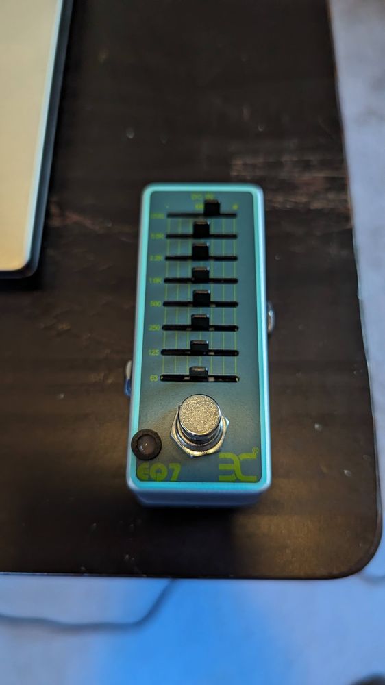 Guitar micro pedal "EQ7"