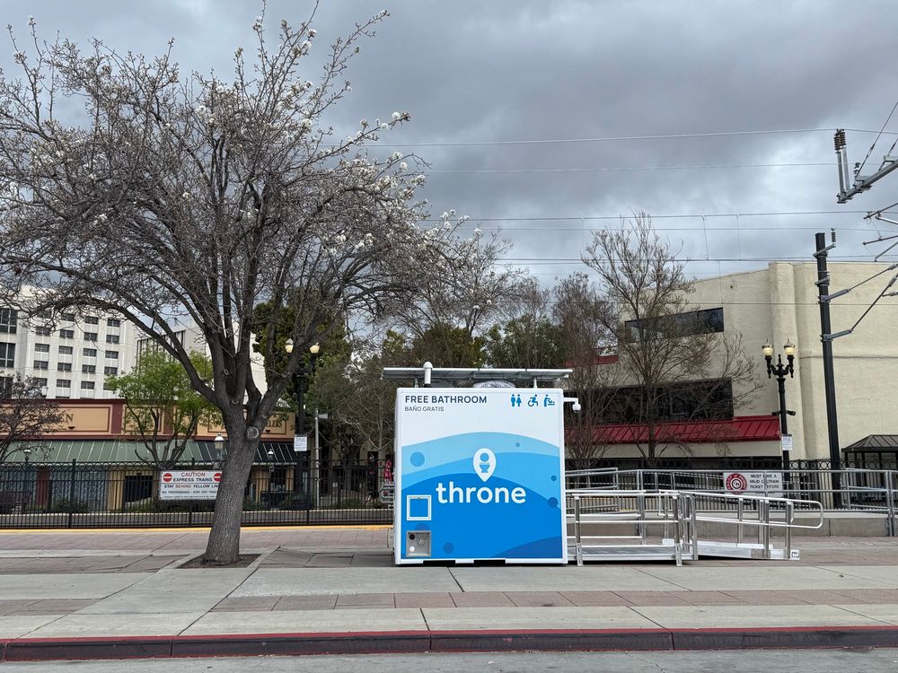 Photo of restroom in Redwood City, a partnership with throne bathrooms 