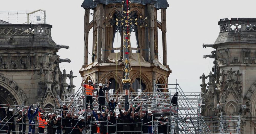 Le «chœur des bâtisseurs», la chorale des ouvriers du chantier de Notre-Dame de Paris pour la réouverture