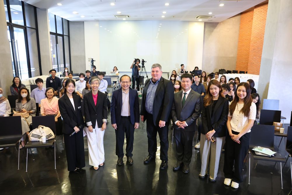 HITAP co-hosted a side meeting on “Ethics and Governance of Artificial Intelligence for Health” with the National Health Commission Office as part of the UNESCO BKK AI Week! (The 3rd UNESCO Global Forum on the Ethics of AI (GFEAI)) on June 24, 2025.
The session brought together panelists from World Health Organization, Thailand’s Ministry of Public Health, Electronic Transactions Development Agency (ETDA), and international experts from the National University of Singapore, exploring how AI can be developed and used ethically in health systems.
From global frameworks to national efforts, and from policy to practice, the discussion highlighted that ethical AI is not about replacing humans, but supporting them, responsibly.