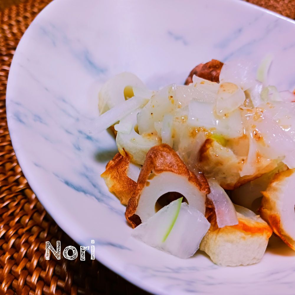 ちくわと玉ねぎのサラダ。