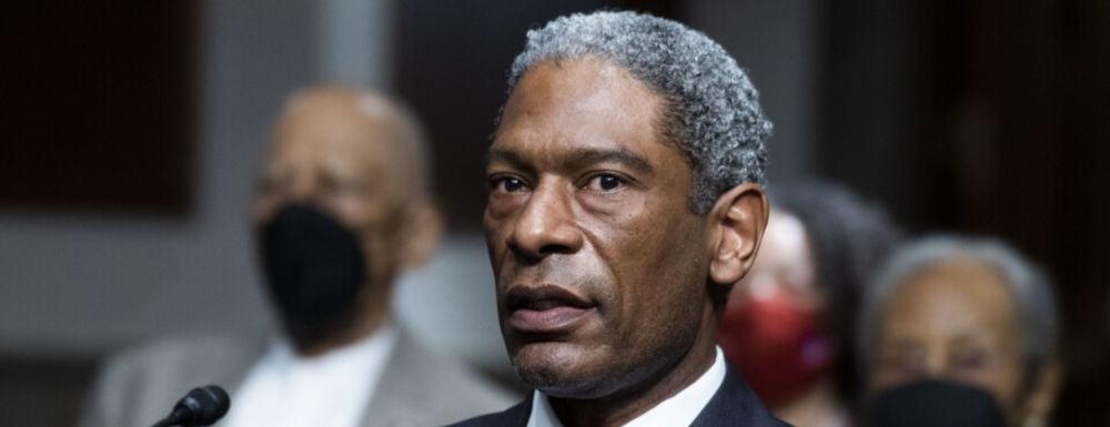 A New Jersey US district court judge withdrew his decision in a biopharma securities case Wednesday after lawyers complained that his opinion contained numerous errors, including made-up quotes and mi...