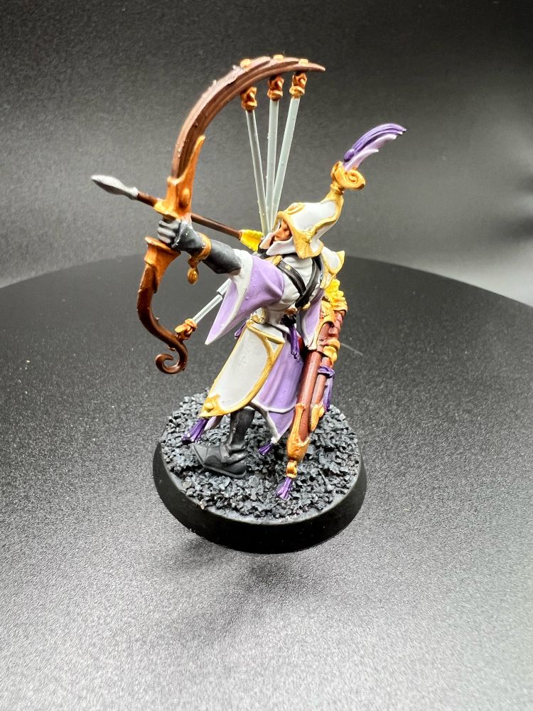 Lumineth Realm-lords Vanari Auralan sentinels.