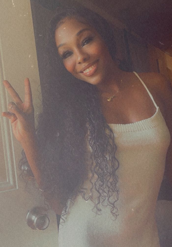 bella smiling ☺️ 