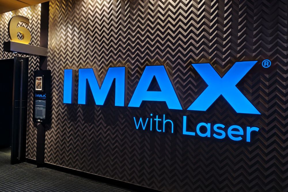 スクリーン6の「IMAX with Laser」のロゴオブジェ