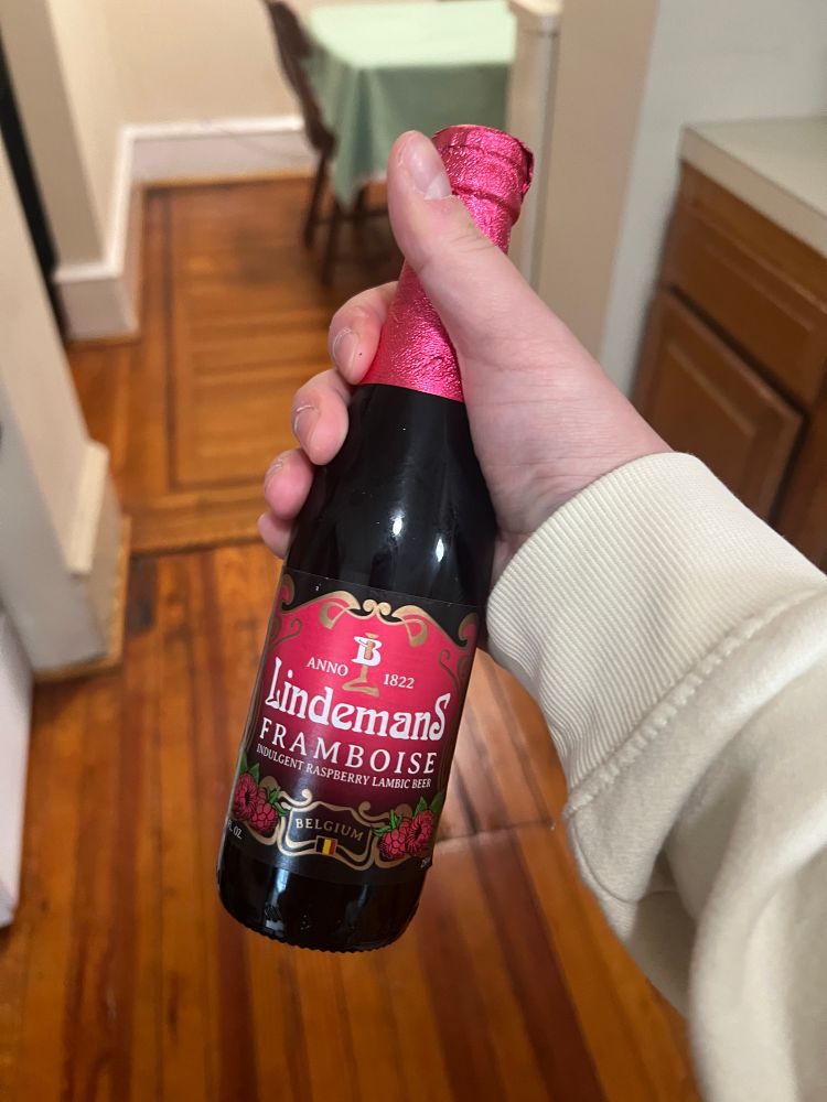 bottle of Lindemans Framboise lambic