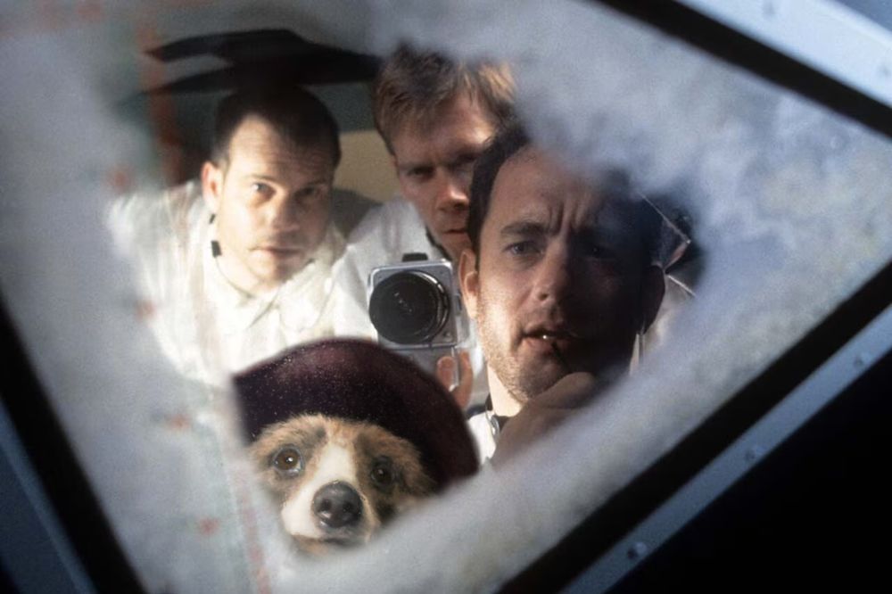 Paddington in Apollo 13 (1995)