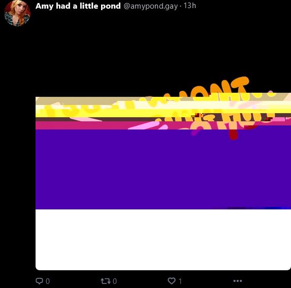 A screenshot of the post this is replying to. The image is corrupted and datamoshed.