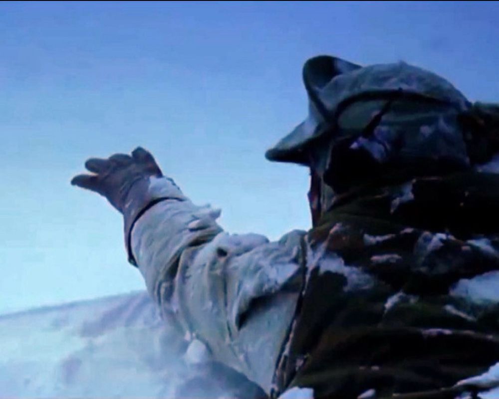 Luke reaching out on Hoth