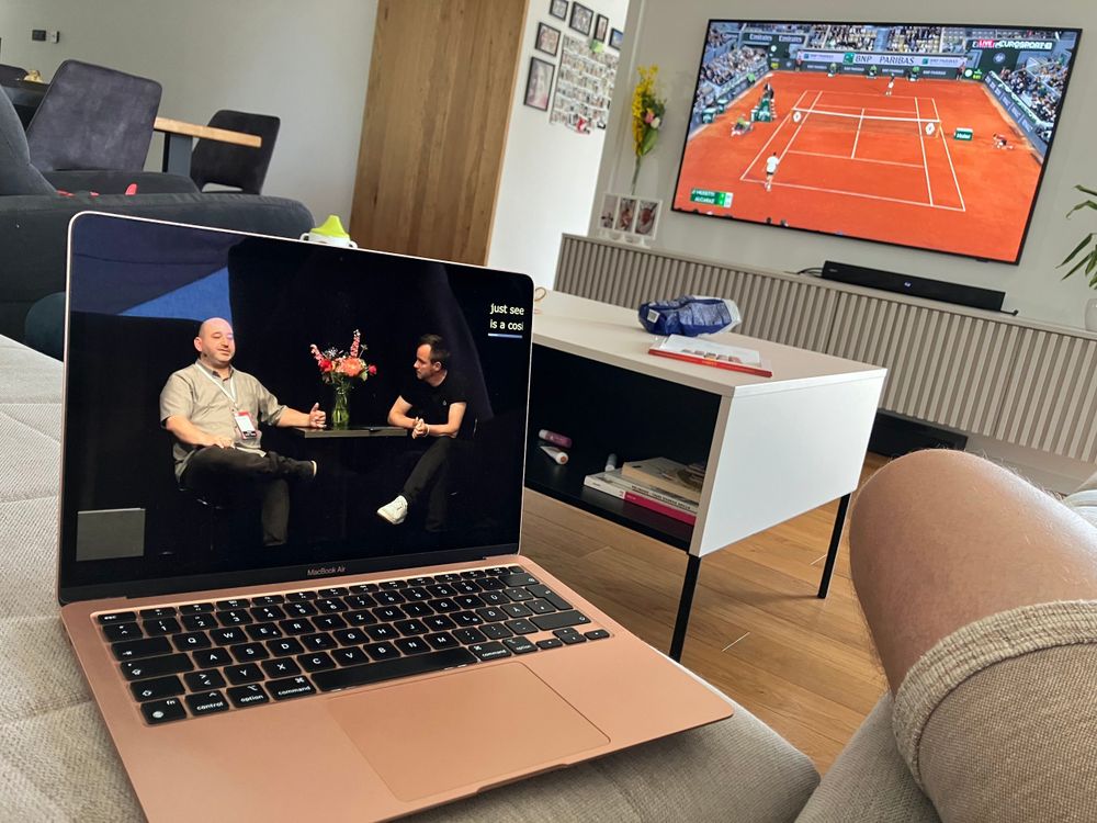 CSSDay stream on MacBook Air and Roland Garros on TV.