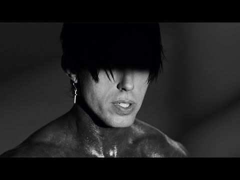 Falling In Reverse - "God Is A Weapon"