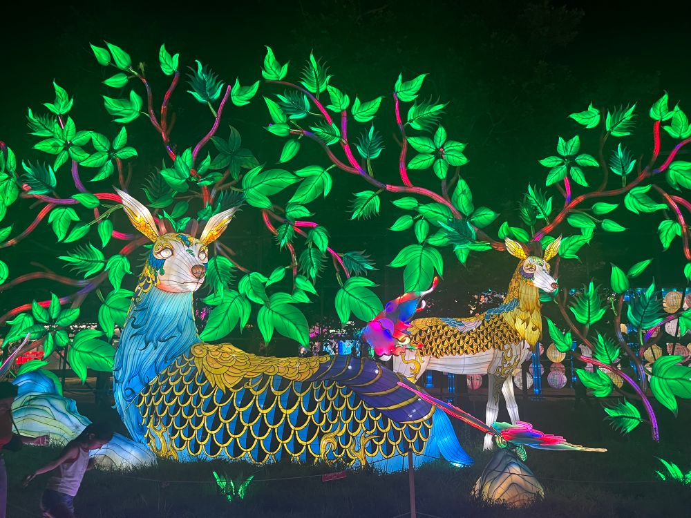 Mythical deer lantern