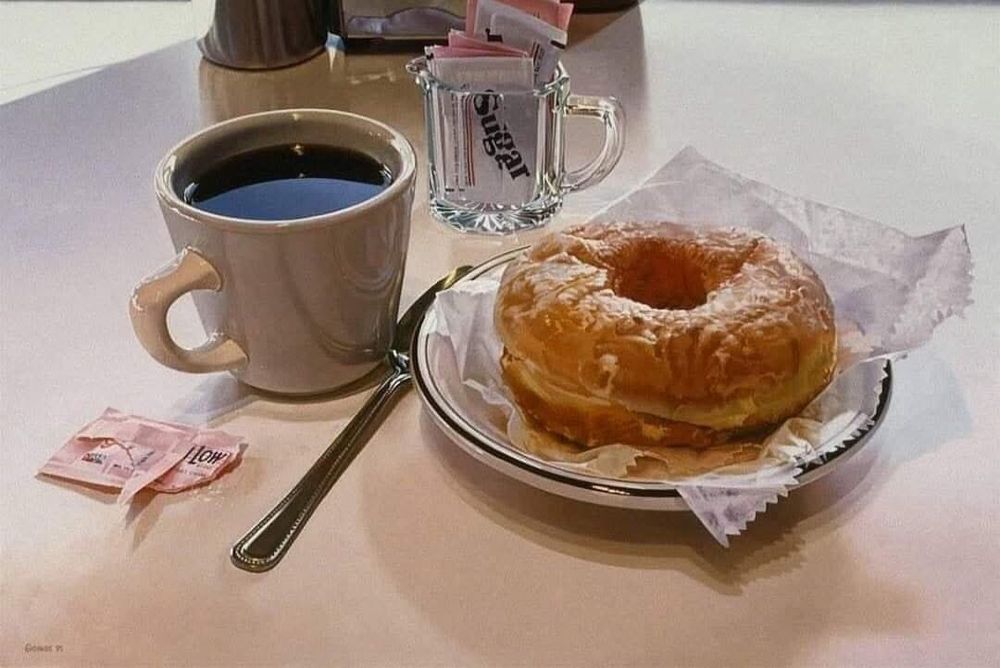 Peinture hyperréaliste d'un beignet glacé et d'une tasse de café noir avec des sachets de sucre.