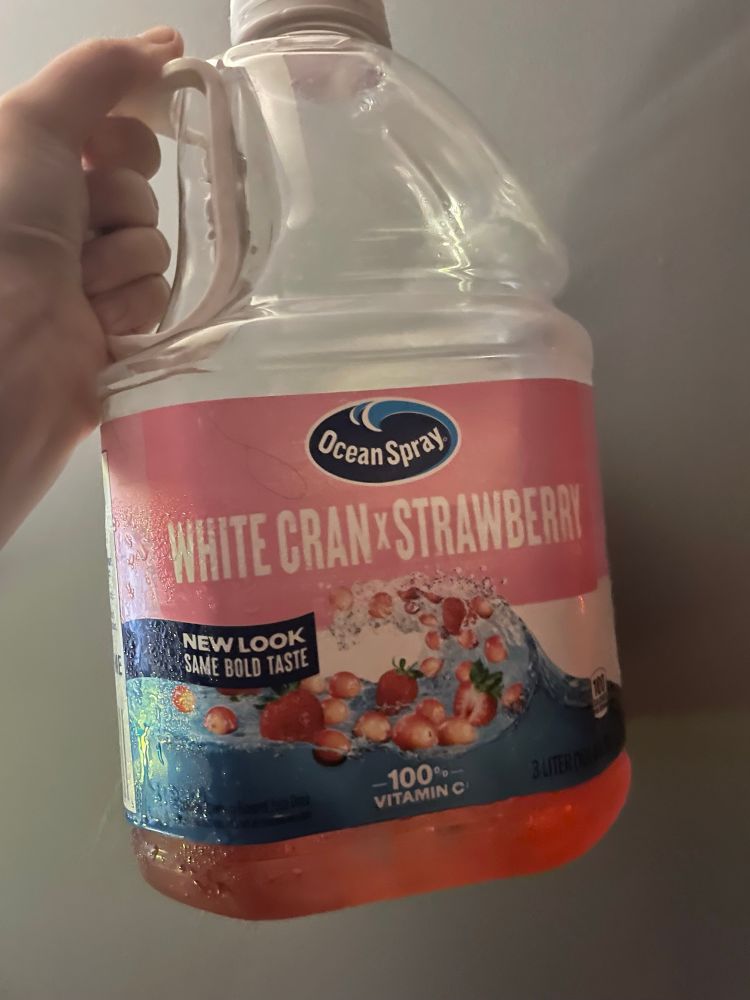 white cran strawberry juice